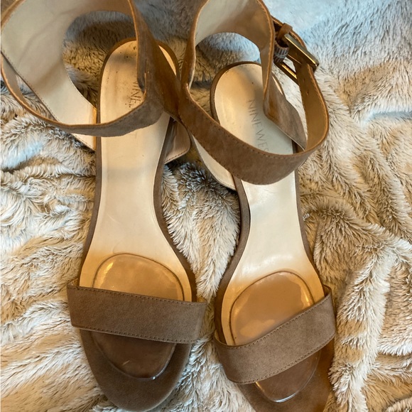Nine West Shoes - Nine West Tan Suede Heels